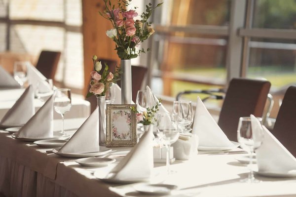 Décoration événementielle : tendances et astuces pour des événements mémorables